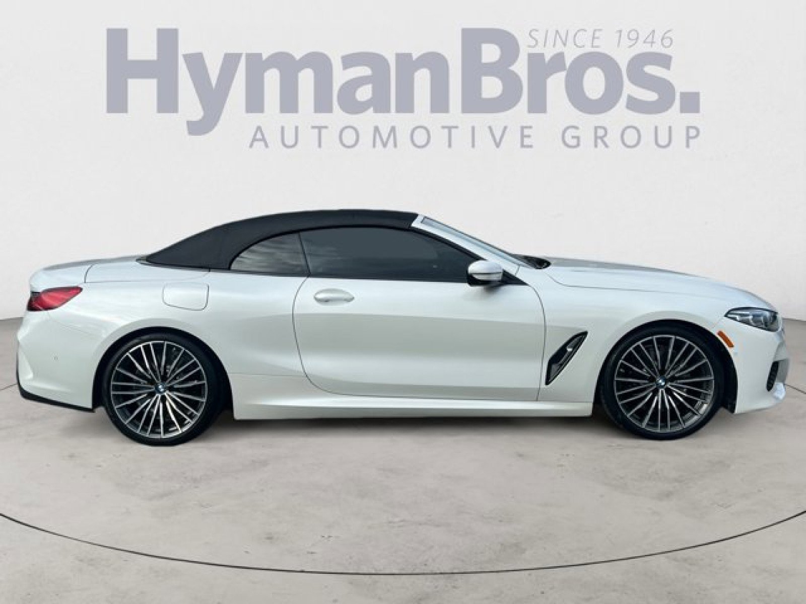 Used 2022 BMW 840i Convertible image 2