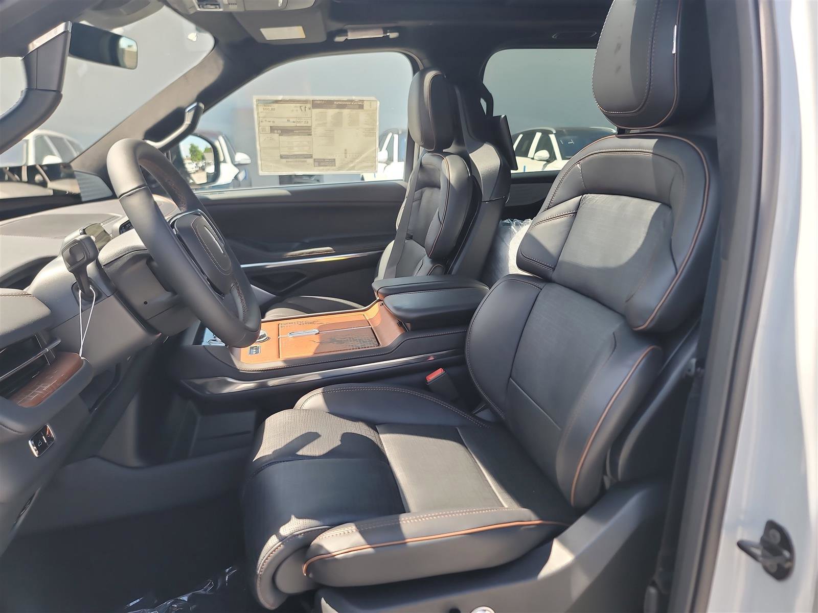 New 2025 Lincoln Navigator L Black Label image 11