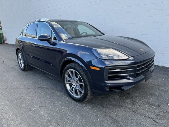 Used 2024 Porsche Cayenne image 11