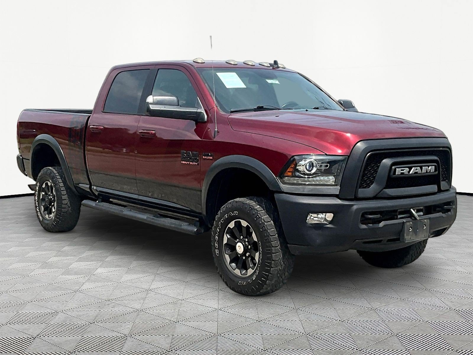Used 2018 RAM 2500 Power Wagon w/ Luxury Group AWD/4WD image 3