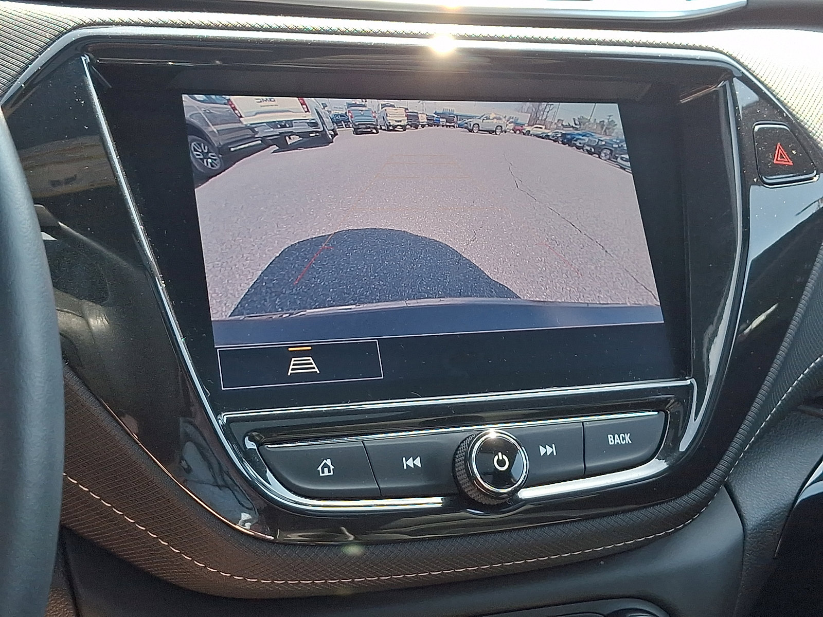 Used 2023 Chevrolet TrailBlazer ACTIV w/ Sun and Liftgate Package image 18