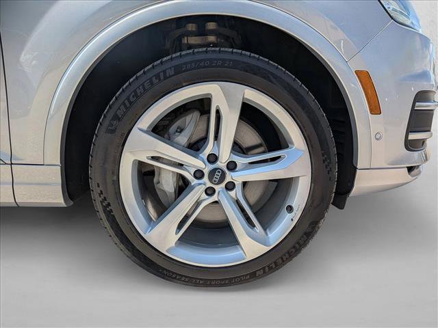 Used 2019 Audi Q7 3.0T Prestige image 29