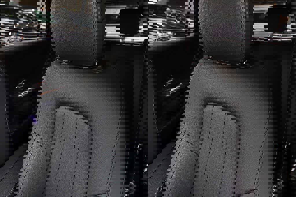 Used 2023 Mercedes-Benz GLA 250 w/ Premium Package image 28