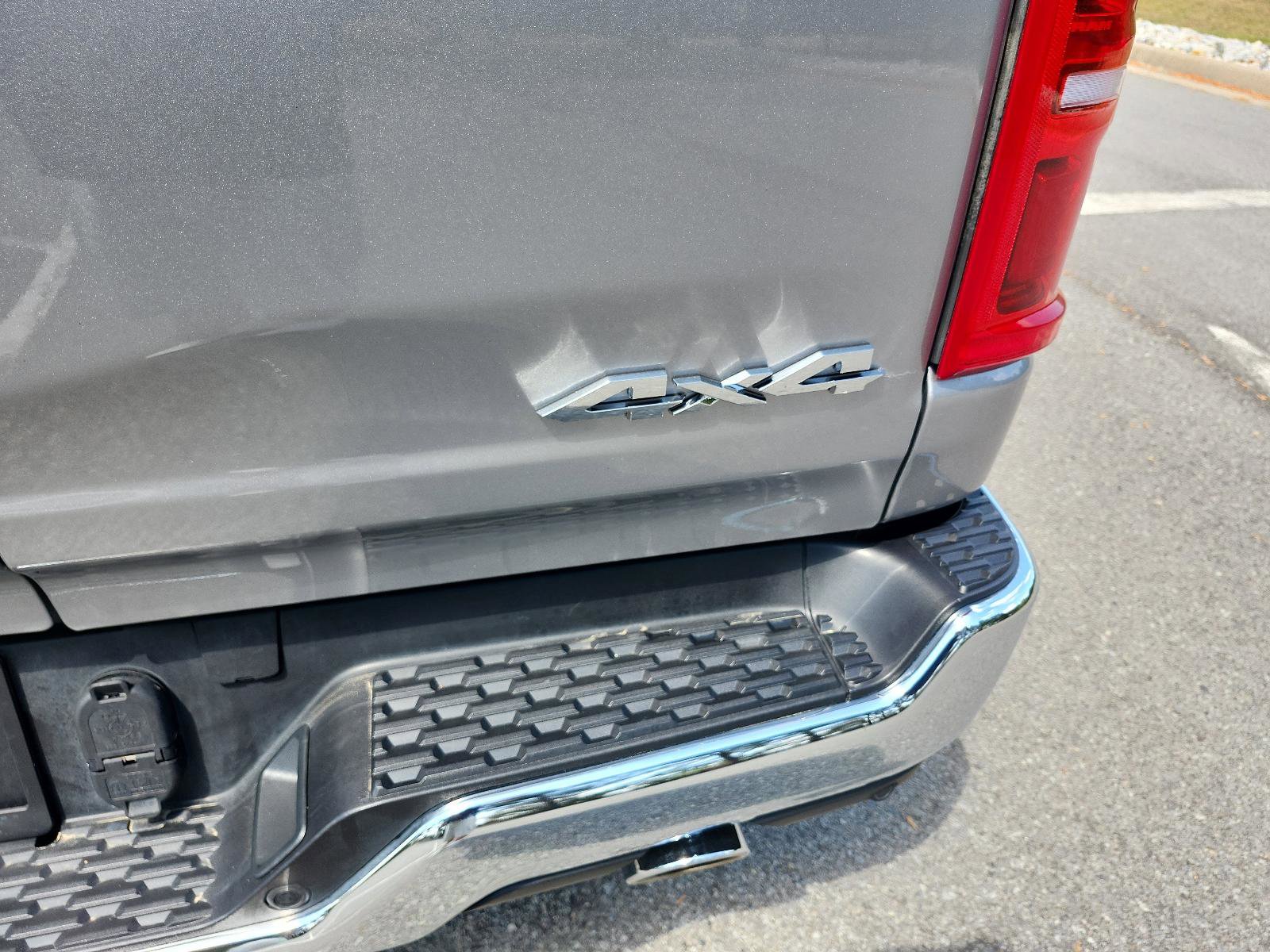 Used 2025 RAM 1500 Limited image 6