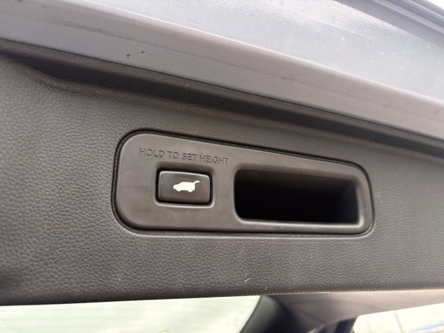 Used 2023 Honda Pilot Touring image 36
