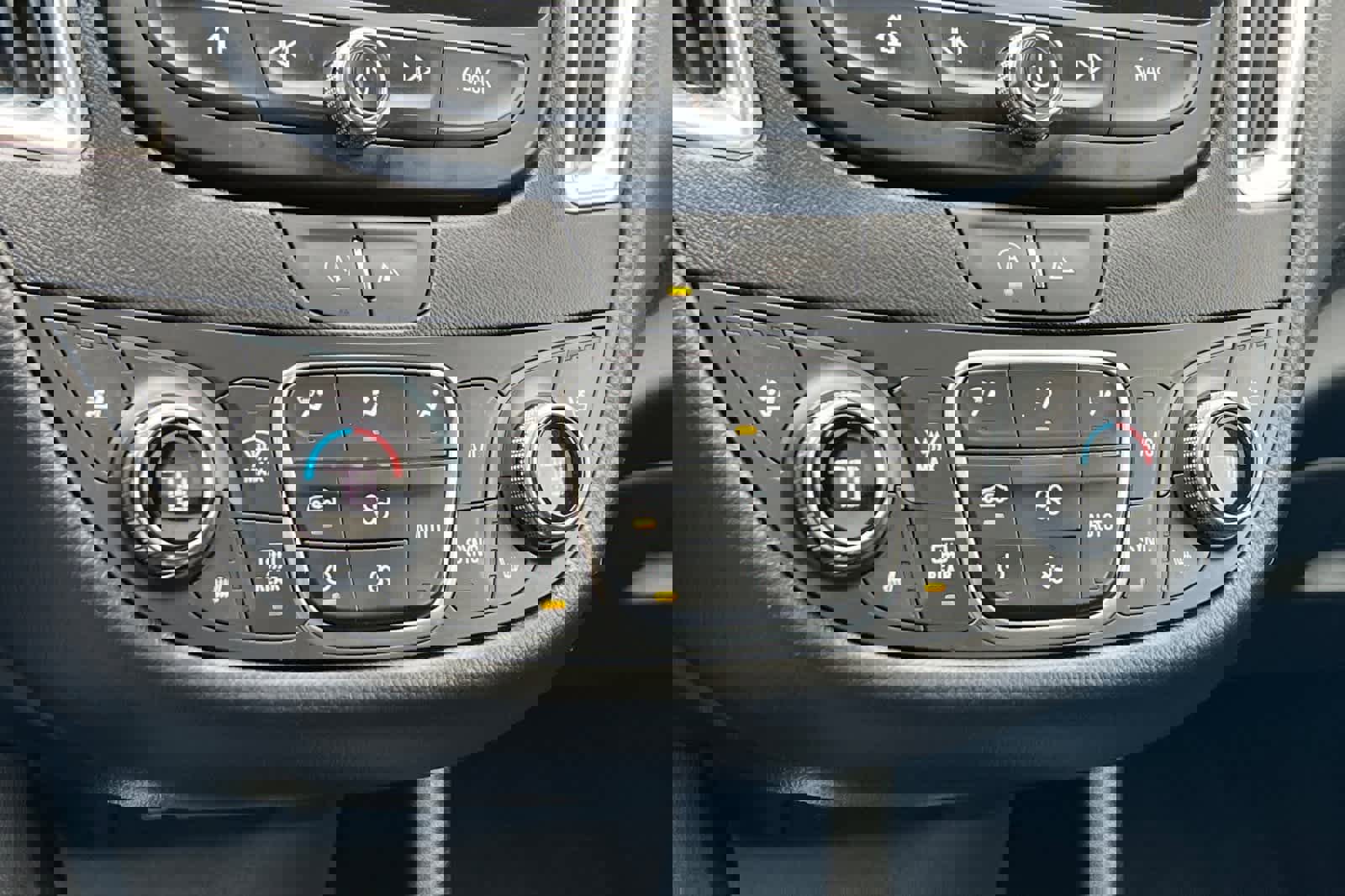 Used 2023 Chevrolet Malibu LT w/ Midnight Edition image 25