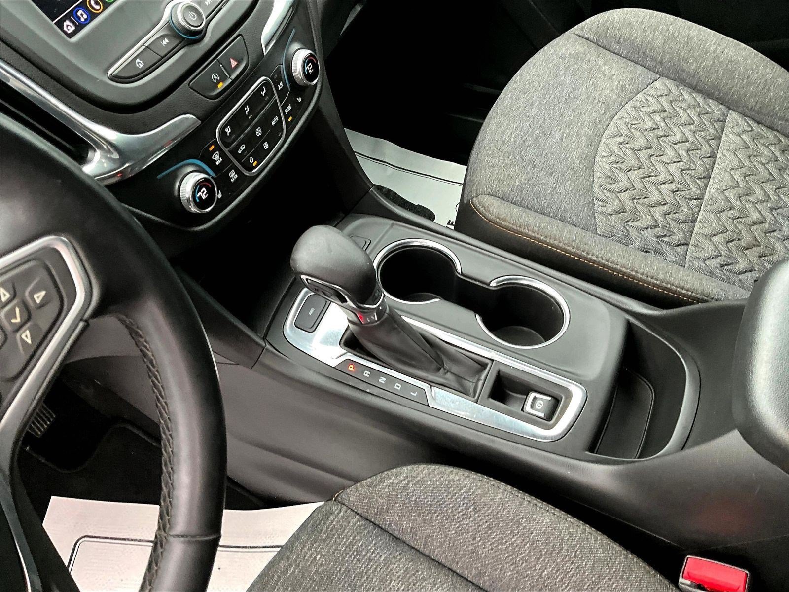Used 2023 Chevrolet Equinox LT AWD/4WD image 18