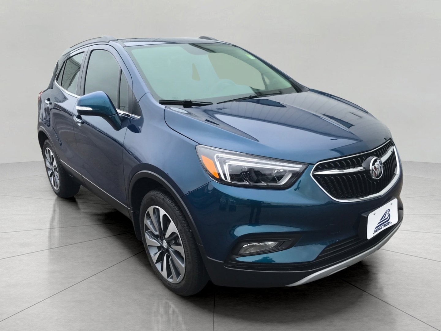 Used 2019 Buick Encore Essence image 1