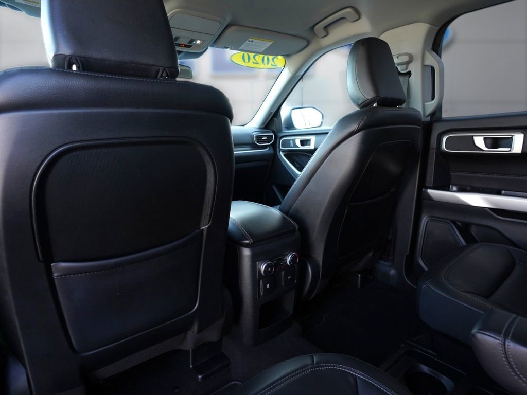Used 2020 Ford Explorer XLT w/ Equipment Group 202A AWD/4WD image 21