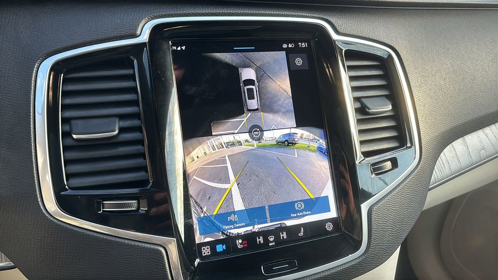 Used 2025 Volvo XC90 B6 Plus AWD/4WD image 19