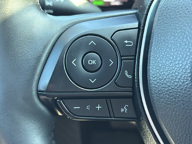 Used 2025 Toyota RAV4 XSE AWD/4WD image 18