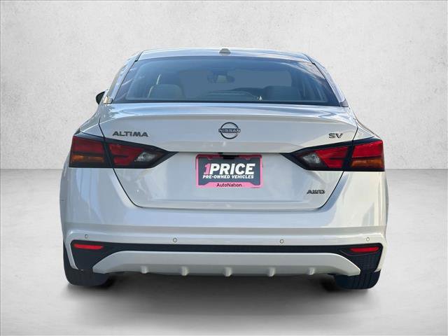 Used 2024 Nissan Altima 2.5 SV image 6