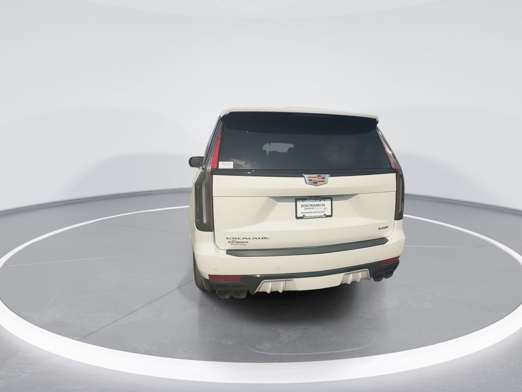 Used 2023 Cadillac Escalade V w/ Heavy-Duty Trailer Package AWD/4WD image 7