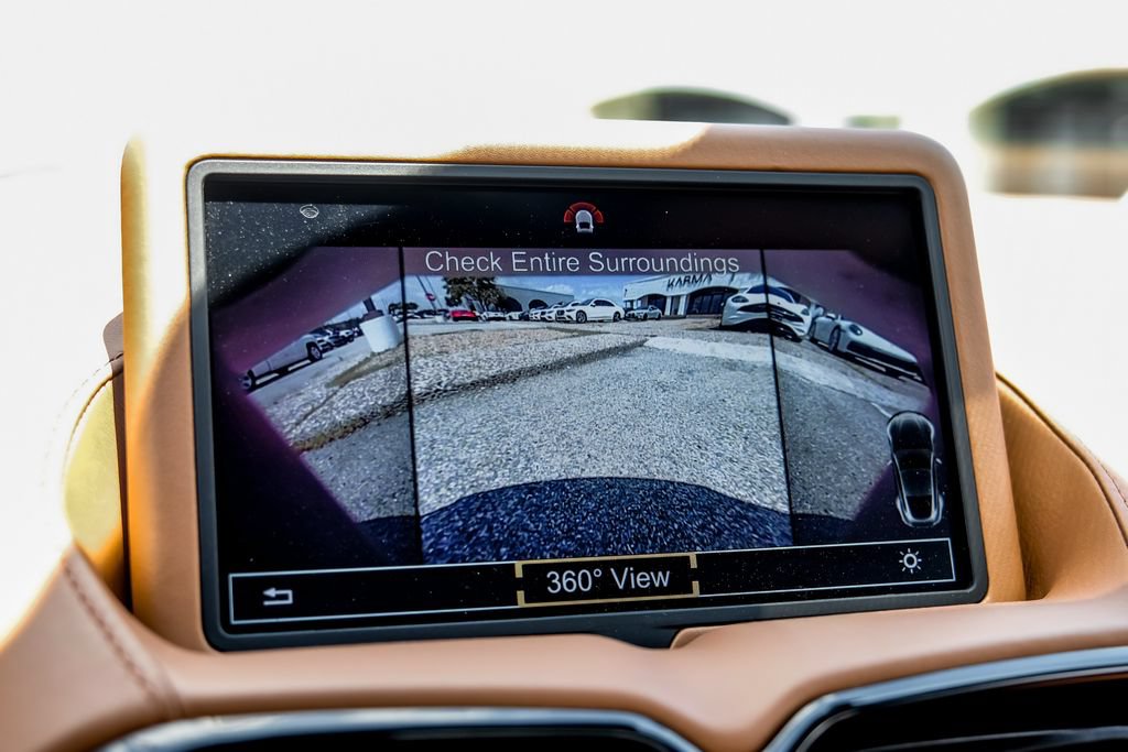 Used 2020 Aston Martin V8 Vantage Coupe RWD image 17