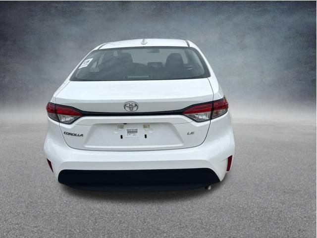 Used 2025 Toyota Corolla LE FWD image 26