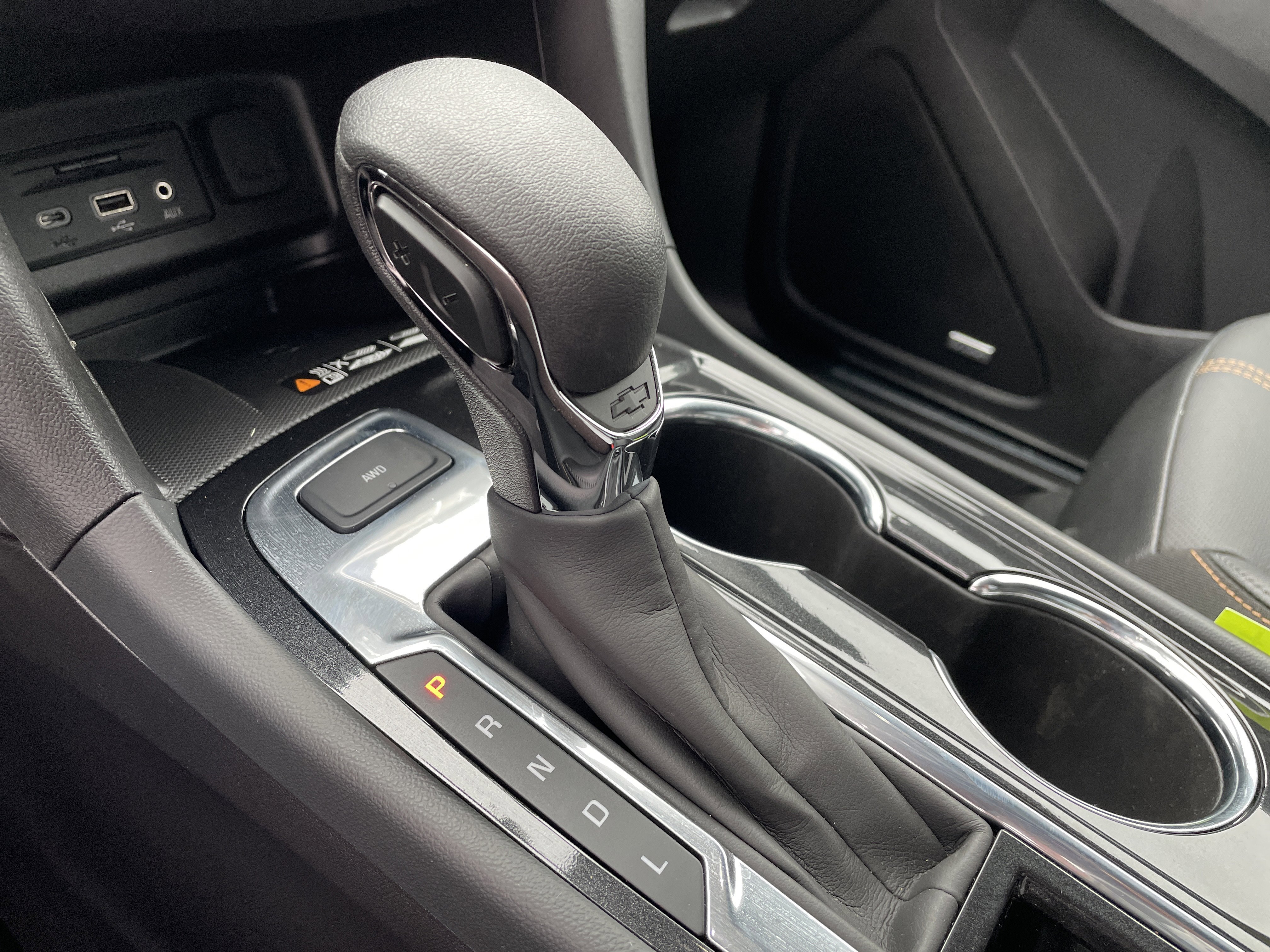 Used 2024 Chevrolet Equinox Premier image 15