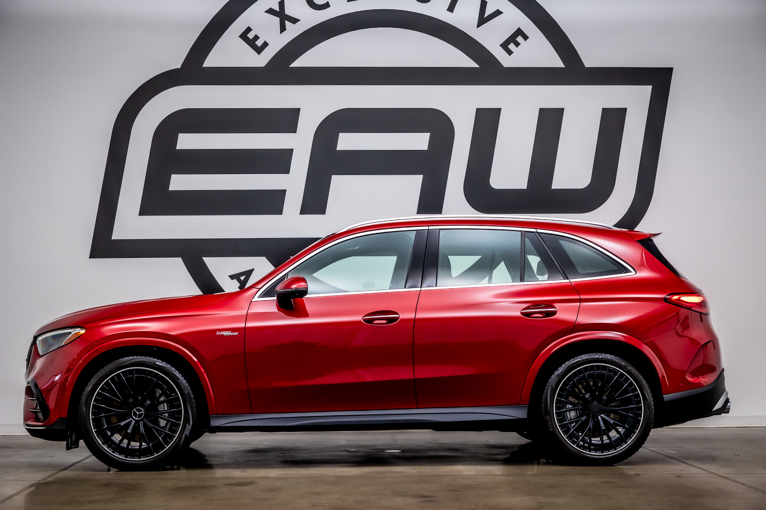 Used 2024 Mercedes-Benz GLC 43 AMG 4MATIC image 5