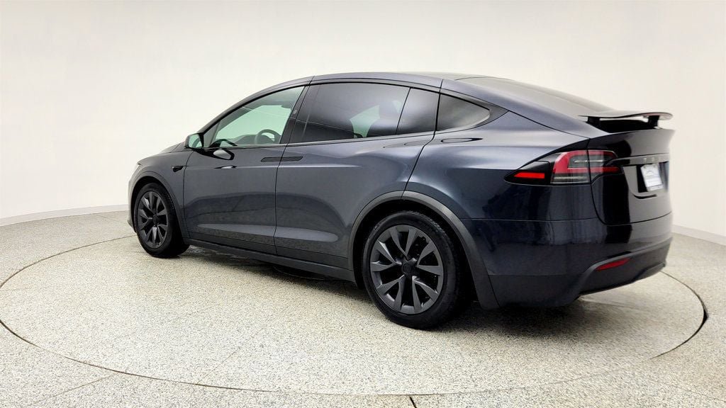 Used 2024 Tesla Model X image 7
