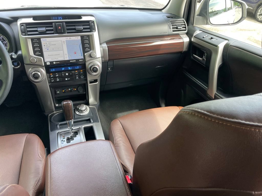 Used 2022 Toyota 4Runner Limited AWD/4WD image 11