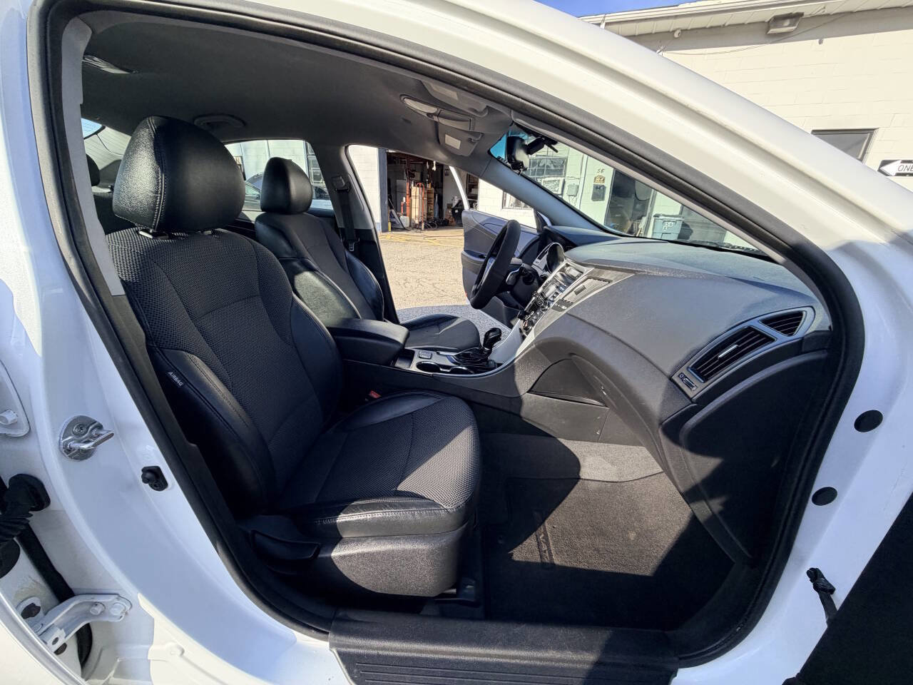 Used 2013 Hyundai Sonata SE image 12