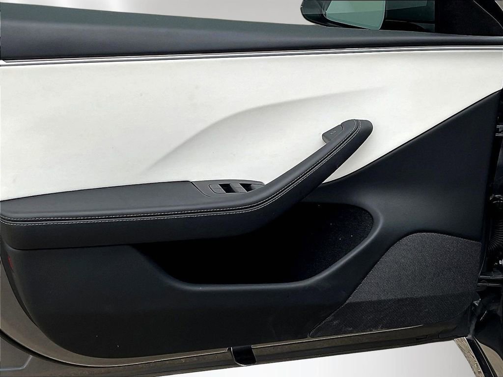 Used 2024 Tesla Model 3 Standard Range RWD image 19