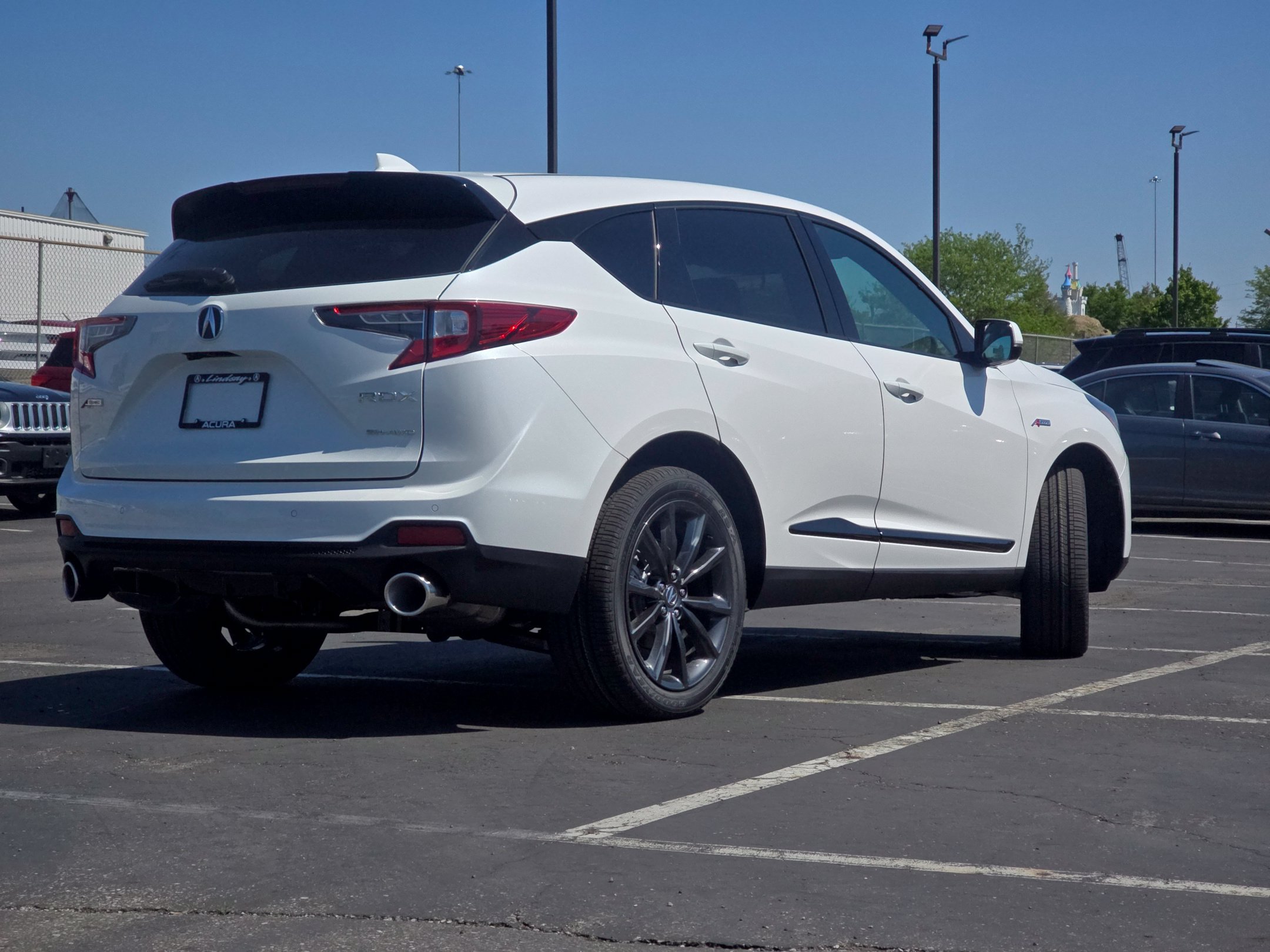 New 2026 Acura RDX w/ Advance Package AWD/4WD image 4