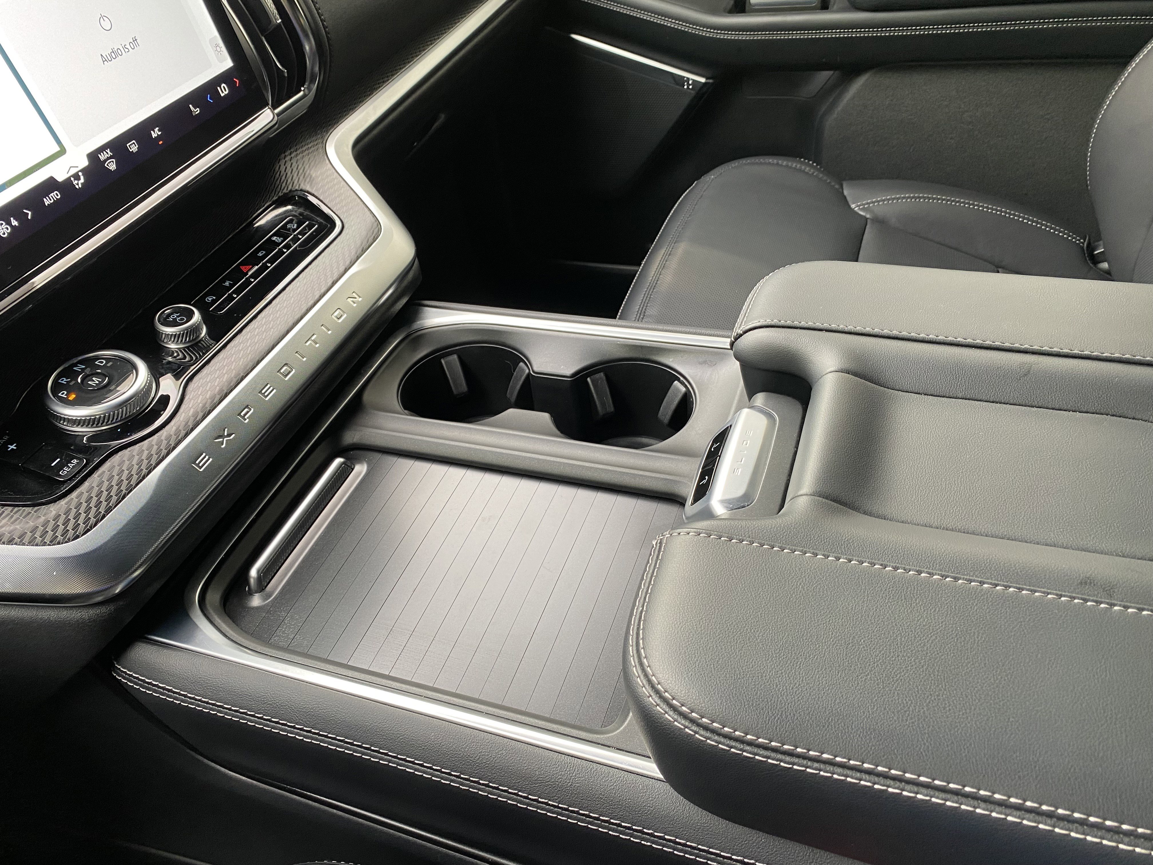 Used 2025 Ford Expedition Max Platinum w/ Stealth Performance Package AWD/4WD image 30