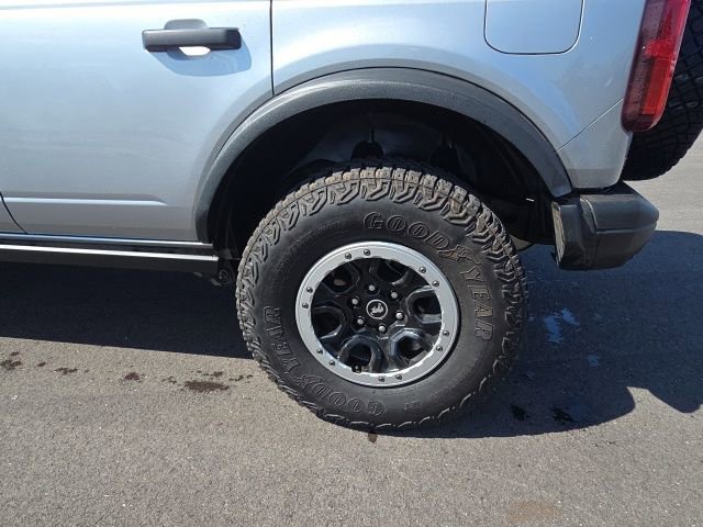 Used 2022 Ford Bronco Black Diamond w/ Sasquatch Package image 12