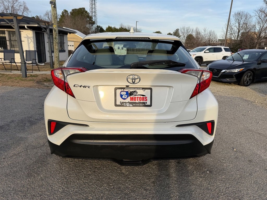 Used 2019 Toyota C-HR image 4
