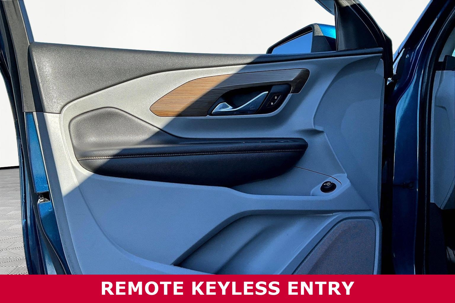 Used 2021 GMC Terrain SLE w/ Driver Convenience Package image 21