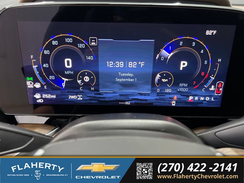 Used 2025 Chevrolet Suburban High Country AWD/4WD image 29