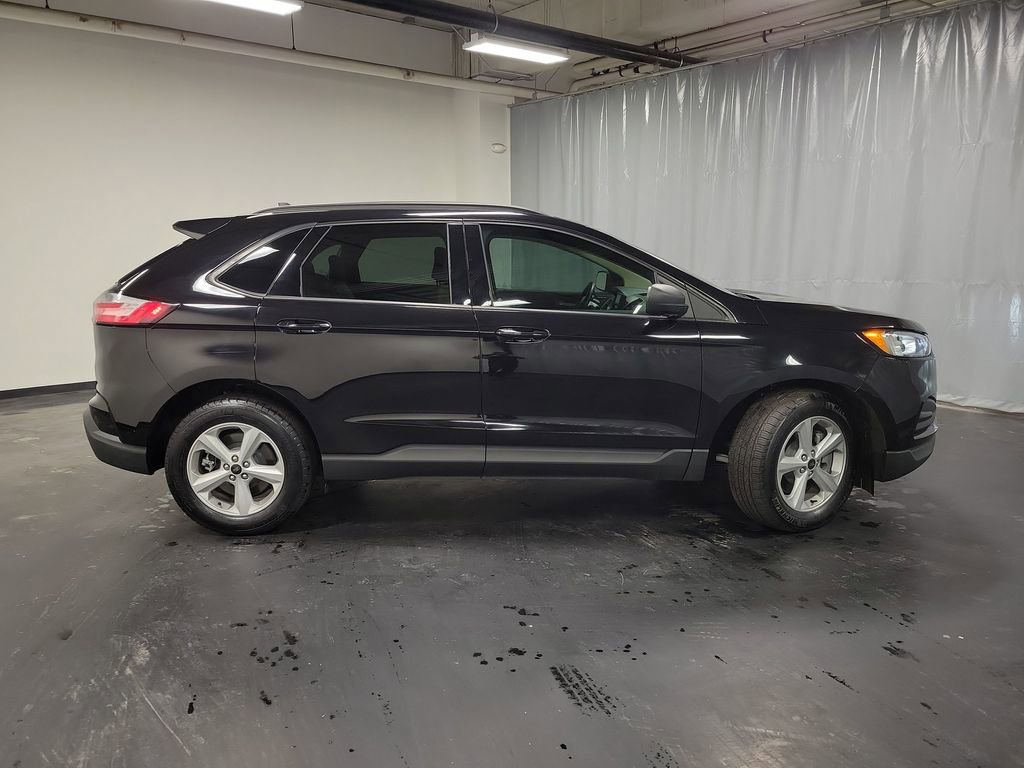 Used 2024 Ford Edge SE image 9