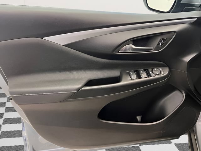 Certified 2025 Buick Envista Preferred FWD image 13