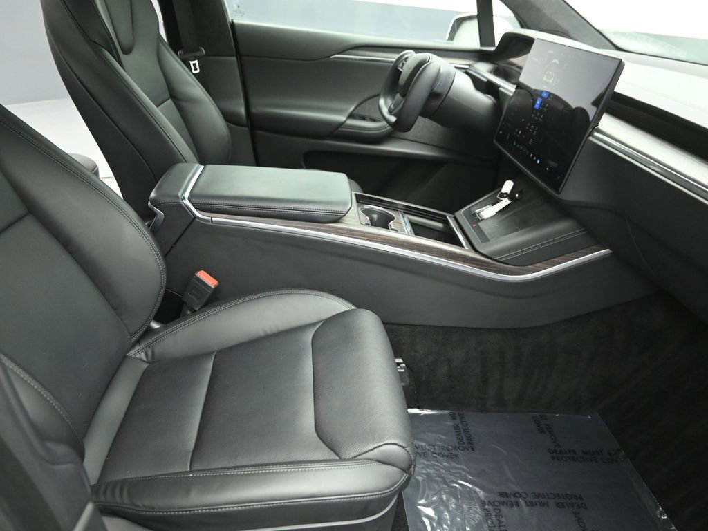 Used 2022 Tesla Model X image 23