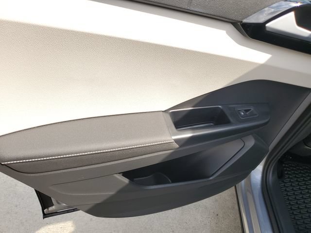 Certified 2025 Volkswagen Taos S FWD image 15