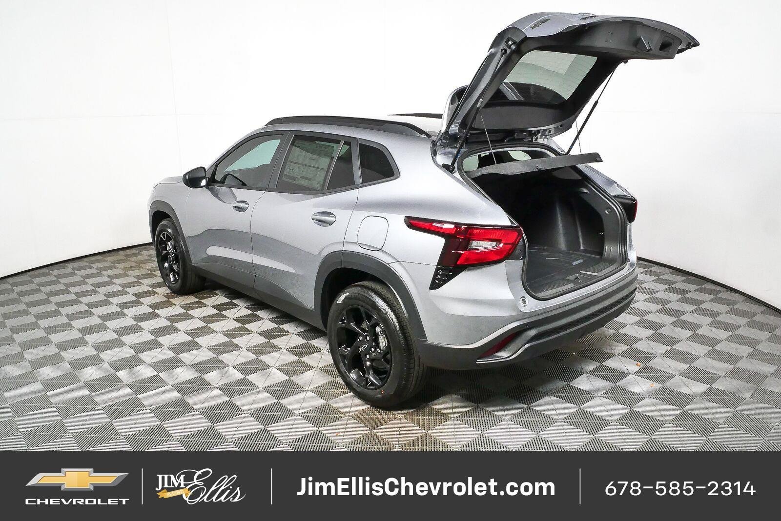 New 2026 Chevrolet Trax LT w/ Driver Confidence Package FWD image 26