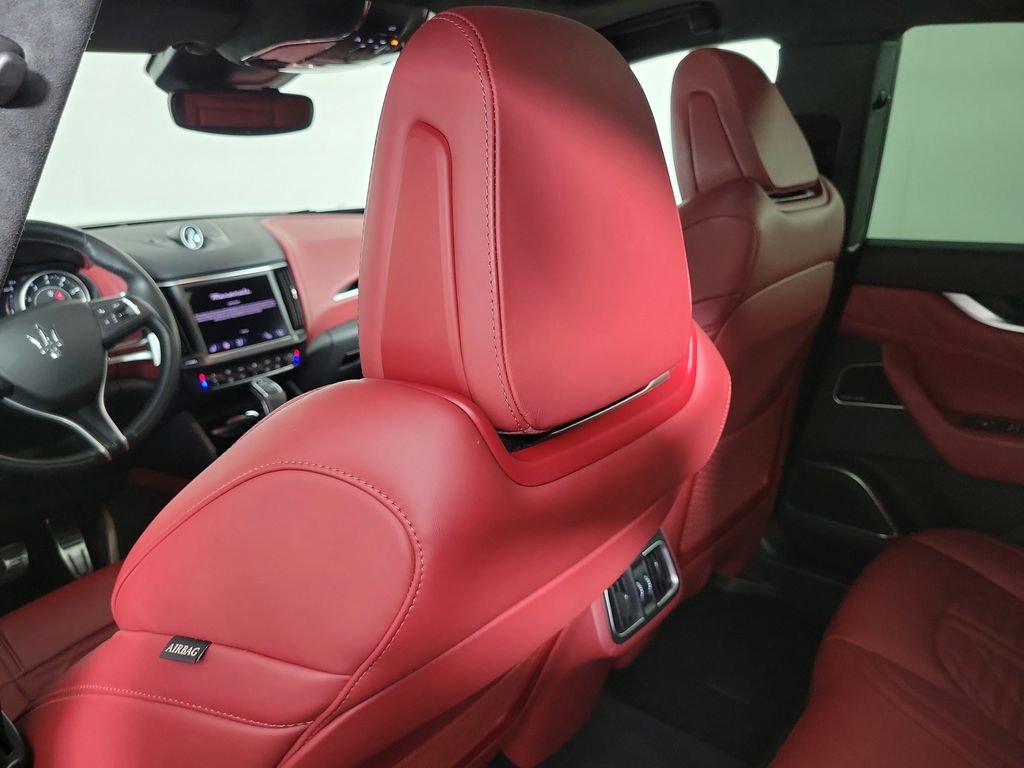 Used 2022 Maserati Levante Modena AWD/4WD image 9