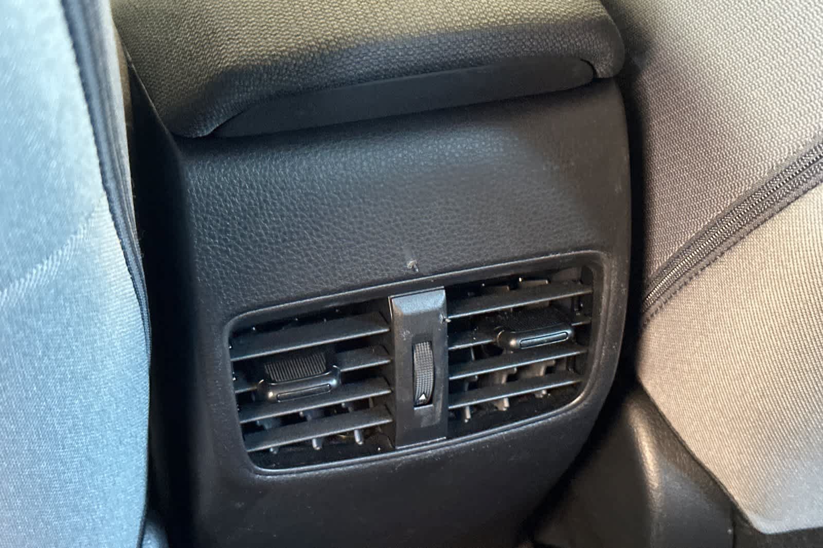 Used 2025 Toyota Corolla Cross AWD Hybrid image 13