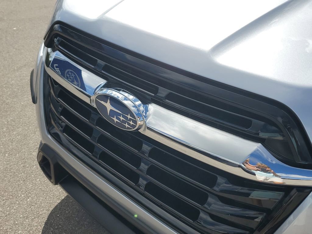 Used 2025 Subaru Ascent Premium image 9