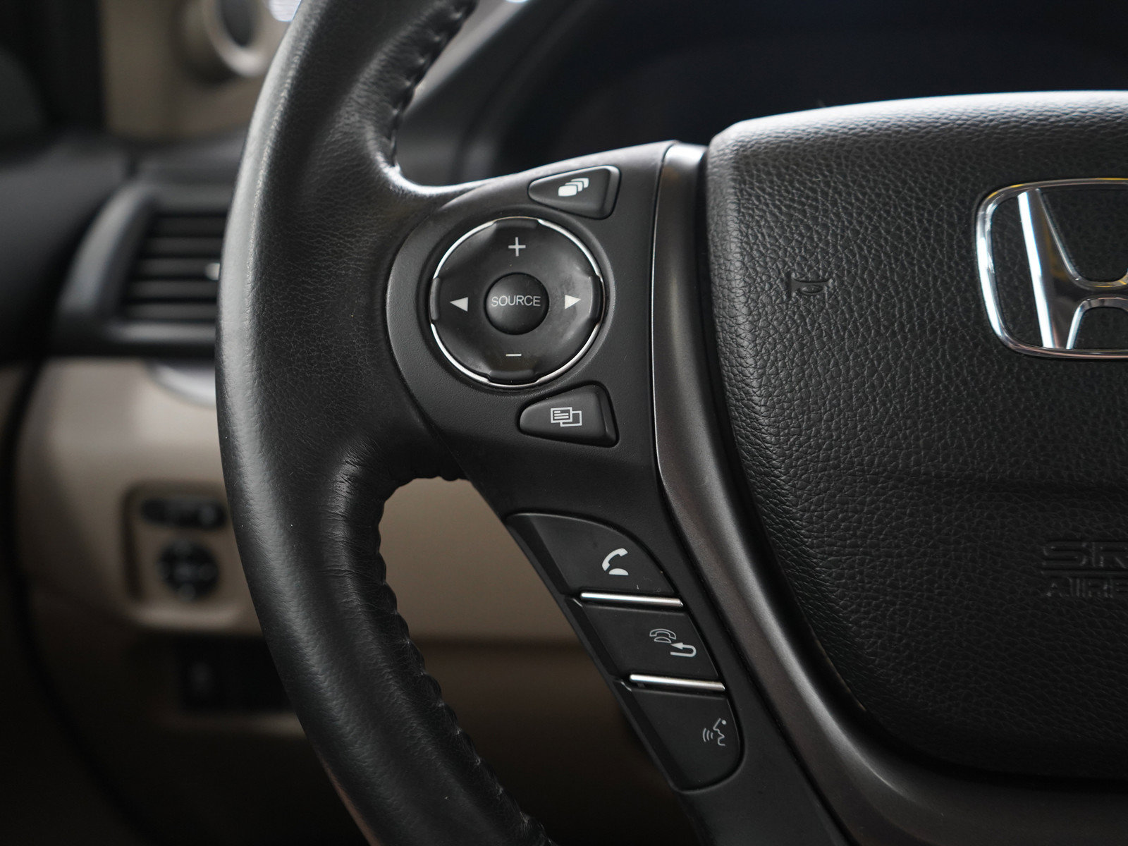 Used 2017 Honda Pilot EX-L image 26
