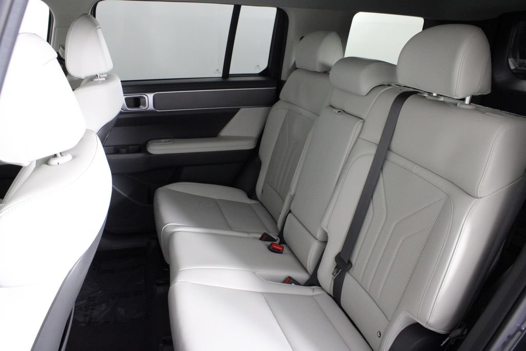 Certified 2026 Hyundai Santa Fe SEL FWD image 22