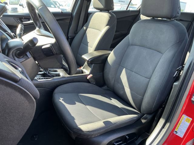 Used 2018 Chevrolet Cruze LT w/ Convenience Package FWD image 14