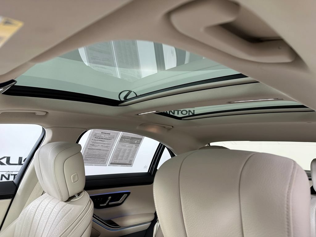 Used 2022 Mercedes-Benz S 500 4MATIC image 4