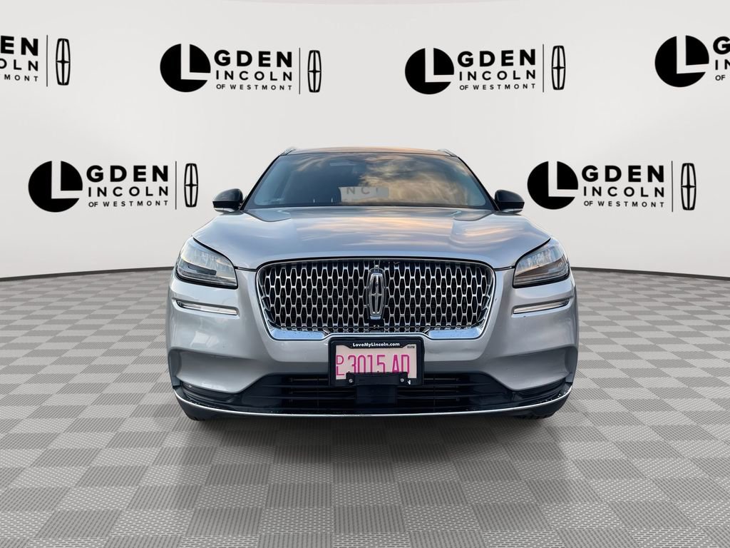 Used 2022 Lincoln Corsair AWD w/ Premium Package image 3