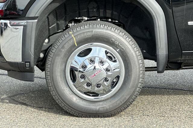 New 2026 GMC Sierra 3500 SLE image 28