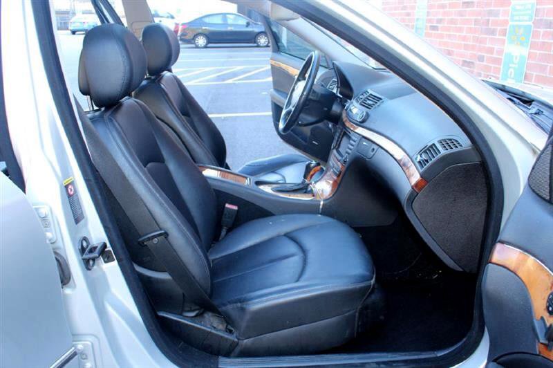 Used 2008 Mercedes-Benz E 350 Sedan image 7