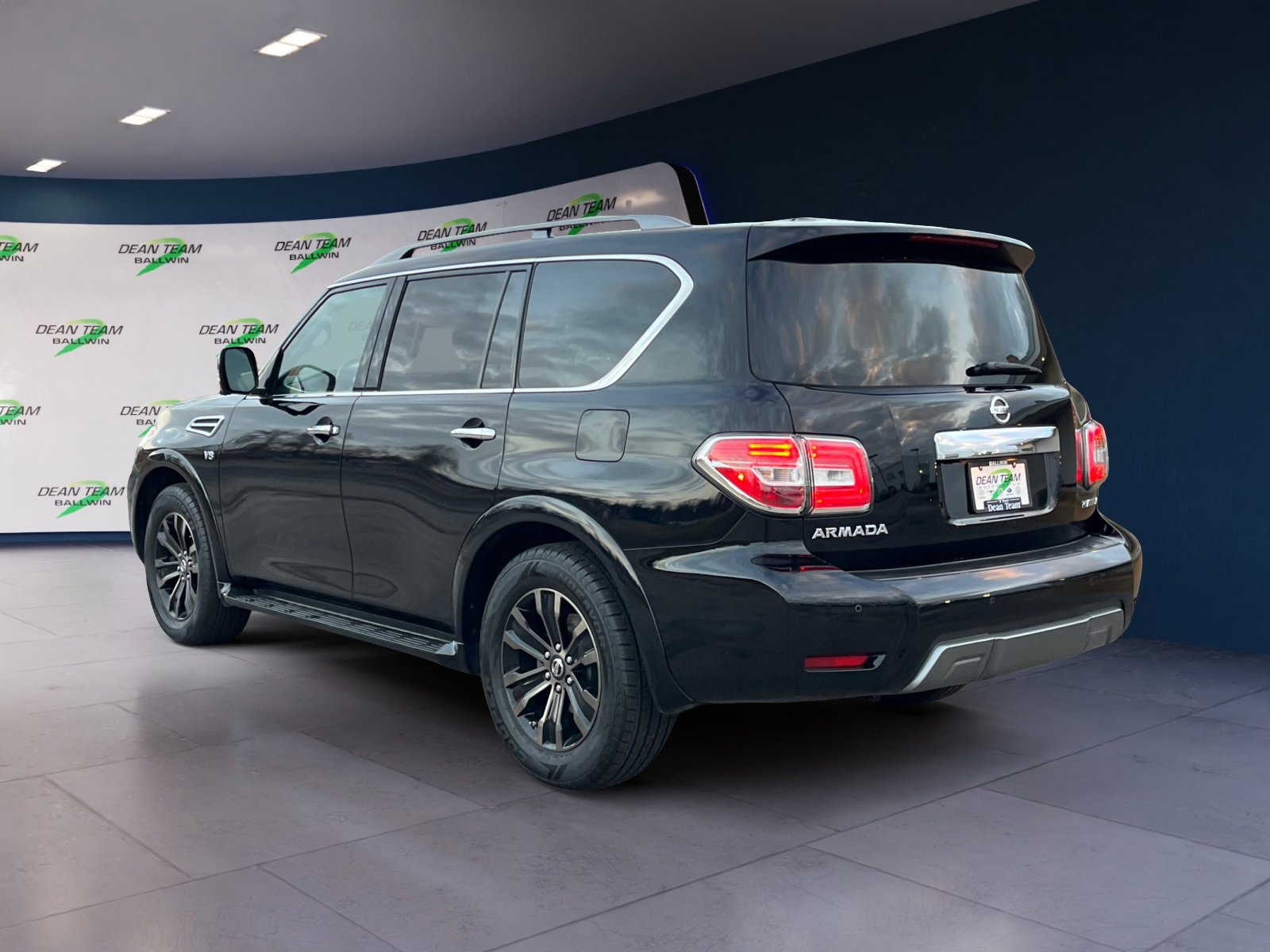 Used 2020 Nissan Armada Platinum w/ Captain's Chairs Package AWD/4WD image 6