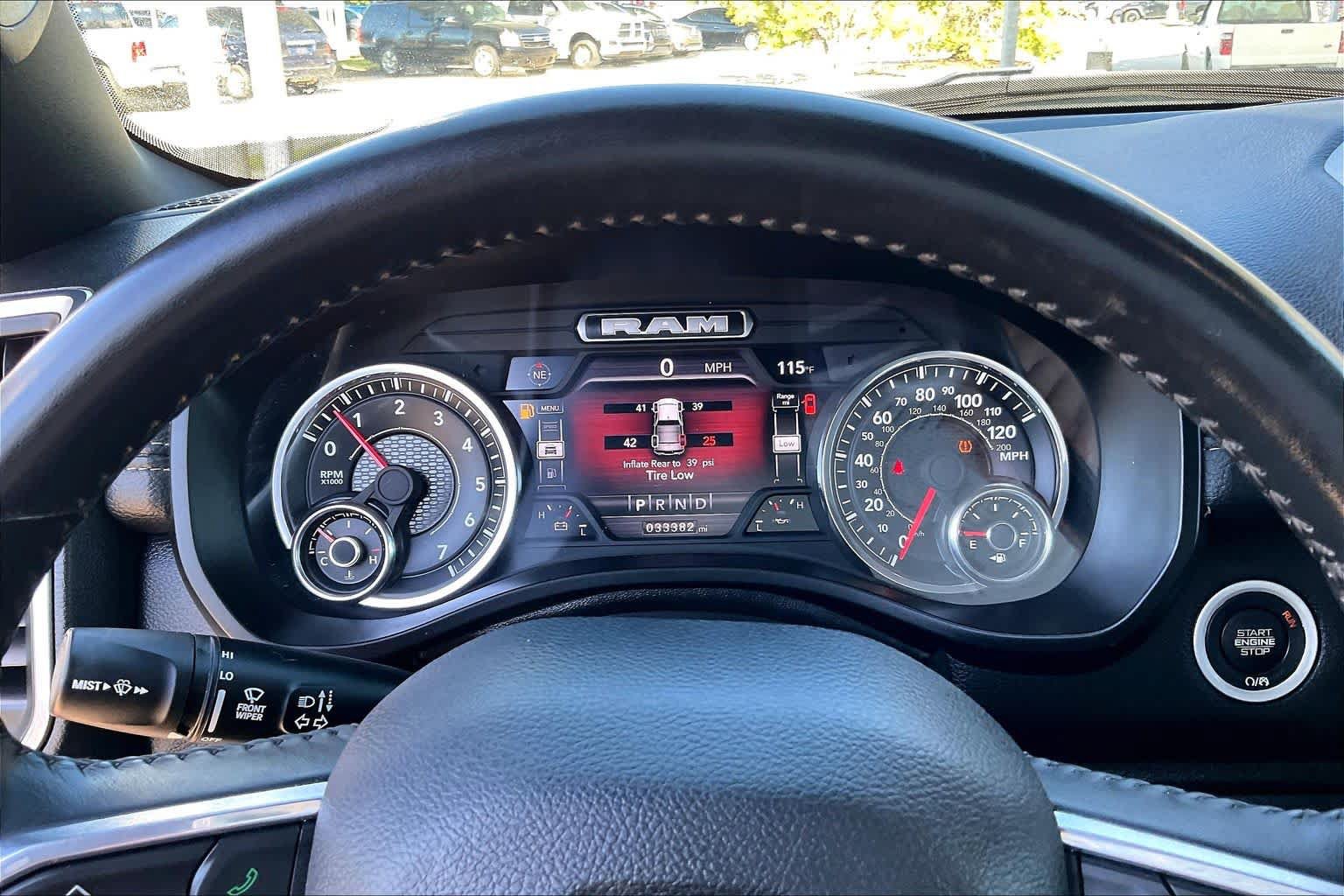 Used 2024 RAM 1500 Laramie AWD/4WD image 25