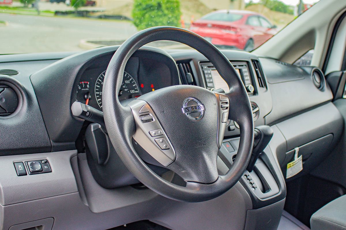 Used 2018 Nissan NV200 SV w/ Navigation Package FWD image 21