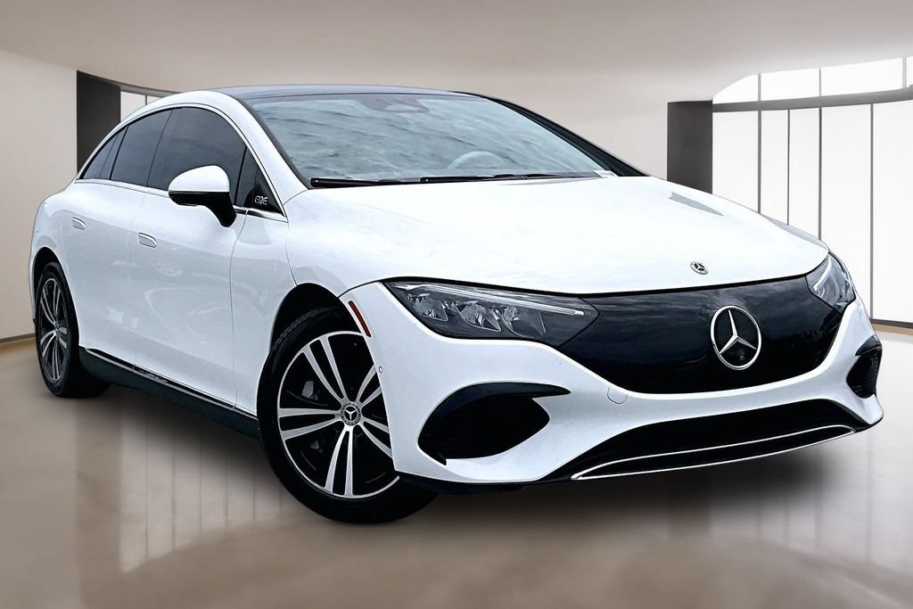 Used 2023 Mercedes-Benz EQE 350+ Sedan image 3